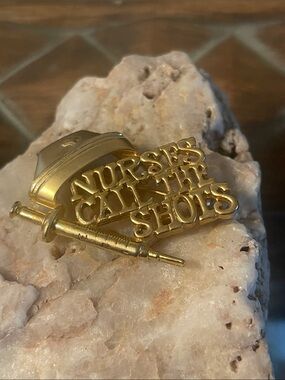 Danecraft Nurses Call The Shots - Gold Tone Brooch